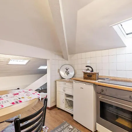 Apartamento Of An Old Building In The Center Of
